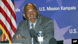 Trợ lý Ngoại trưởng Hoa Kỳ đặc trách các vấn đề châu Phi Johnnie Carson (hình lưu trữ)