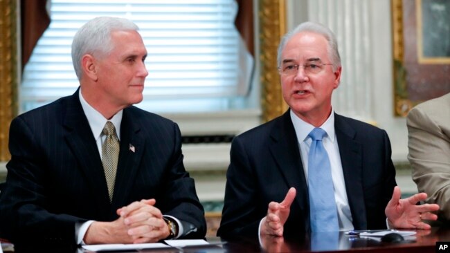 No obstante, el vicepresidente obvió hacer referencia alguna al impacto económico que puede tener el nuevo plan republicano, cómo va a ser financiado, y cuáles van a ser sus consecuencias, algo que todavía no ha evaluado la Oficina no partidista de Presupuesto del Congreso (CBO).