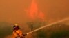 Hàng ngàn người bỏ chạy để tránh các đám cháy rừng ở Texas
