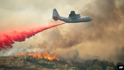 La Californie Touchee Par Le Plus Grand Incendie De Son Histoire