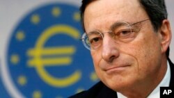 Mario Draghi hizo las declaraciones en una conferencia sobre inversión global en la capital británica.