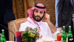 د سعودي عربستان ولیعهد محمد بن سلمان، له فلسطینیانو سره د مرستې کمپاین ته ۲۰ میلیون سعودي ریال (شاوخوا ۵.۳ میلیون ډالر) ورکړي دي. 