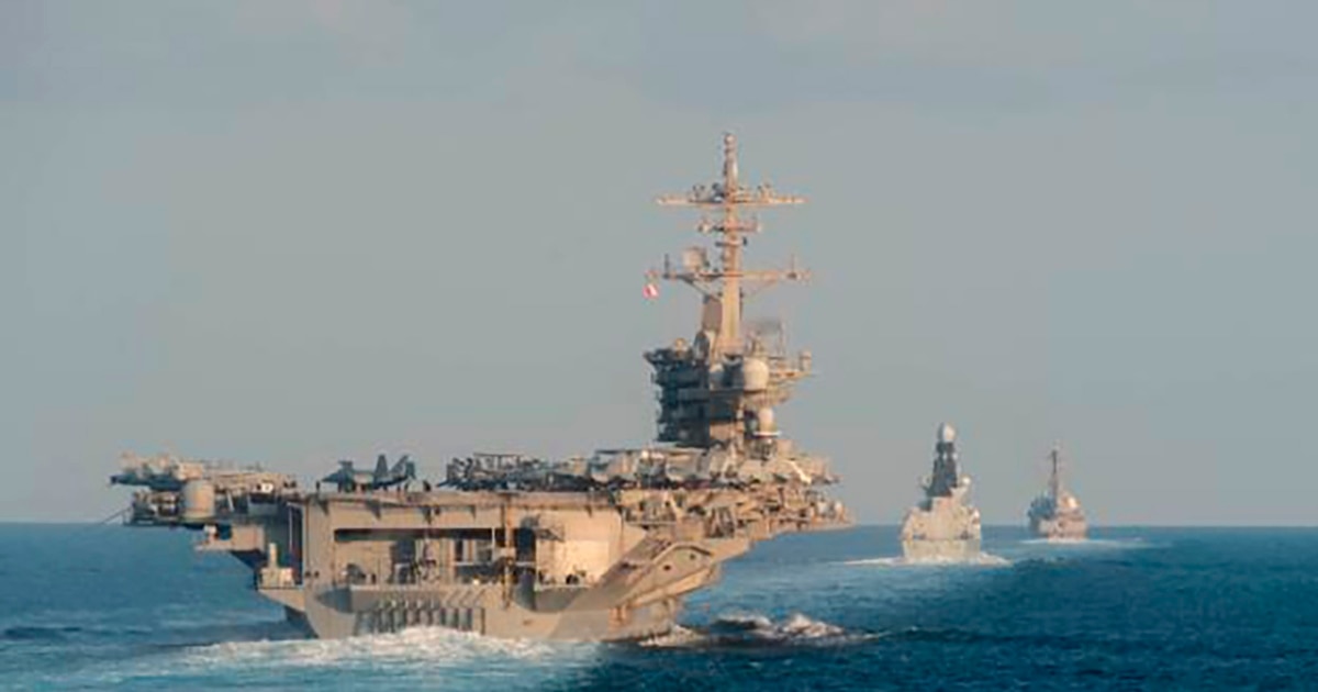 US Naval Carrier Group Sails Through Strait of Hormuz