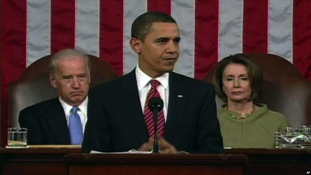 Presiden Amerika Barack Obama dalam pidato mingguannya mendesak para anggota parlemen untuk membuat perubahan yang masuk akal untuk menstabilkan perekonomian negara (Foto: dok).