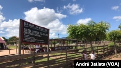 Projecto contra violência nas escolas, Manica, Moçambique