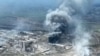 Dim posle eksplozije u čeličani Azovstal, u kojoj se nalaze poslednje ukrajinske jedinice u Marijupolju, 19. april 2022.