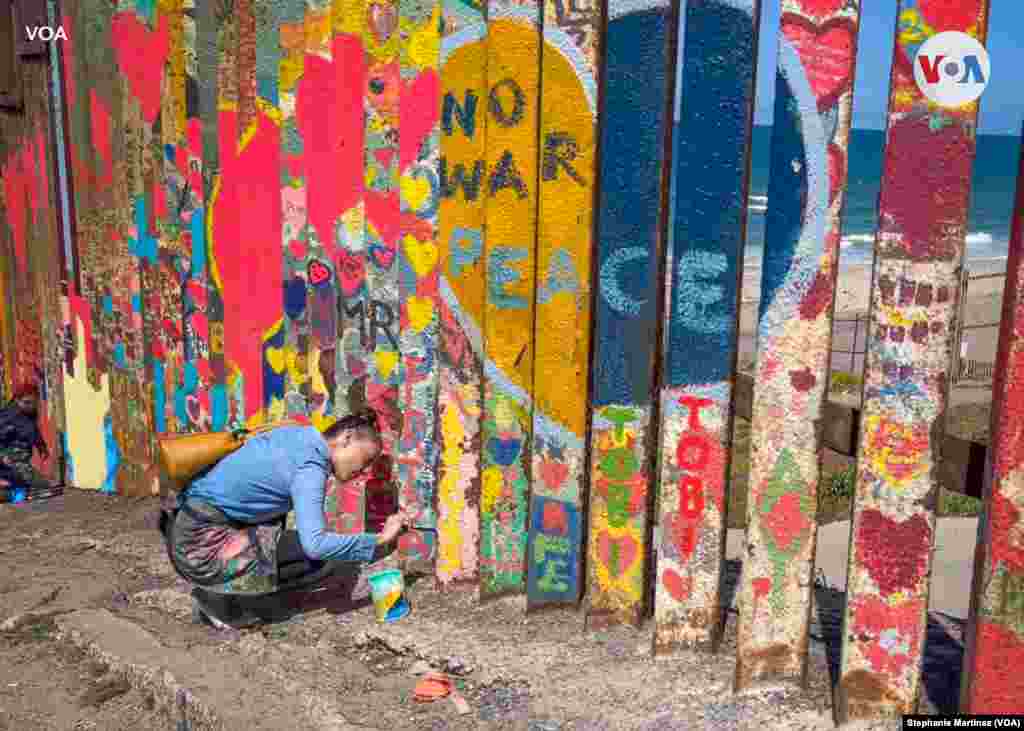 En 2018, gracias al &lsquo;Mural de la Hermandad&rsquo;, Enrique Chiu fue aspirante al libro Guinness de los récords, ya que sería el mural exterior más grande del mundo. La meta sigue en pie.