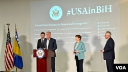 Američki senatori tokom konferencije za novinare u Sarajevu.