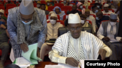 Le Premier ministre malien en séance officielle sur son programme gouvernemental au CNT - Conseil de transition du Mali le 2 avril 2022.