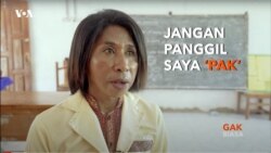 Guru SD Transpuan di Flores Timur: Jangan Panggil Saya 'Pak'