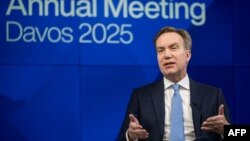 Presiden Forum Ekonomi Dunia (WEF) Borge Brende berbicara di Davos, Swiss (foto: dok). 