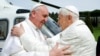 新教宗和榮休教宗會面共同祈禱