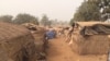 Vue du village des orpailleurs à Djikondi. (VOA/Issa Napon)