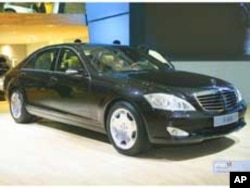 The Free State government spent more than a million rands (130,000 US $) on a luxury German sedan, similar to the one pictured, for provincial health minister Sisi Mabe