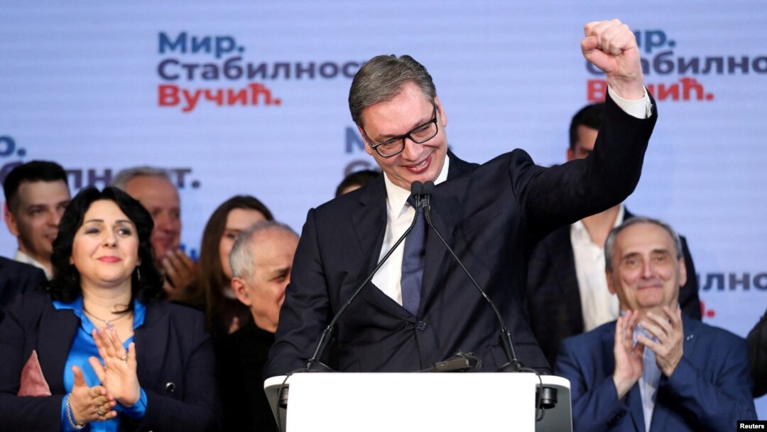 Slavlje u štabu SNS u izbornoj noći, pošto je ta partija proglasila rezultate predsedničkih i parlamentarnih izbora, 3. april 2022.