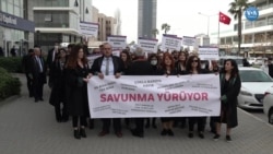 İzmir Barosu’ndan “Savunma Yürüyüşü”