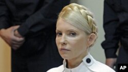 Pemimpin oposisi Ukraina, Yulia Tymoshenko, telah mengakhiri aksi mogok makan yang telah dijalaninya selama 17 hari (Foto: dok).