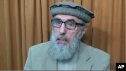 حدود شش ماه از توافق صلح با حزب اسلامی حکمتیار سپری می شود، اما تا حال معلوم نیست که وی چه زمانی وارد کابل می گردد