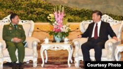 ၂၀၁၆ နိုဝင်ဘလတုန်းက မြန်မာတပ်ချုပ် နဲ့ တရုတ်သမ္မတ တွေ့ဆုံစဉ် 