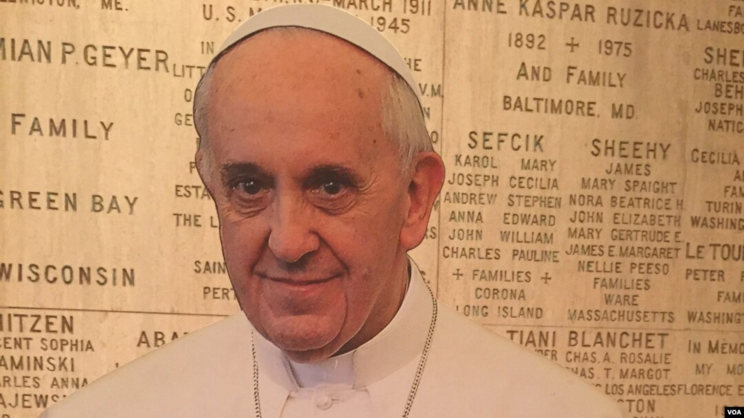 Retrato del Papa Francisco en la Básilica de la Inmaculada Concepción en Washington DC