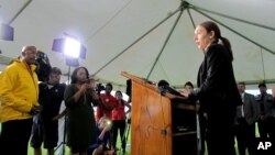 Florida Department of Corrections spokeswoman Michelle Glady addresses reporters after the execution of Mark Asay, in Starke, Fla., Aug. 24, 2017.