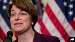 Senator Partai Demokrat, Amy Klobuchar 