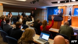 Госсекретарь Энтони Блинкен отвечает на вопросы во время своей пресс-конференции по итогам года 20 декабря 2023 года в Госдепартаменте в Вашингтоне.