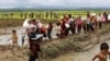 ဘင်္ဂလားဒေ့ရှ် မြန်မာ နယ်နိမိတ်မျဉ်းကနေ ရိုဟင်ဂျာတွေစတင်ထွက်ခွာ