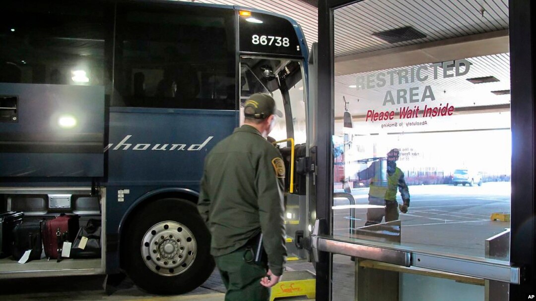 Greyhound anteriormente había insistido en que, aunque no le gustaban las inspecciones de inmigración, no tenía más remedio que permitirlas debido a la ley federal. Foto de archivo del 13 de febrero de 2020.