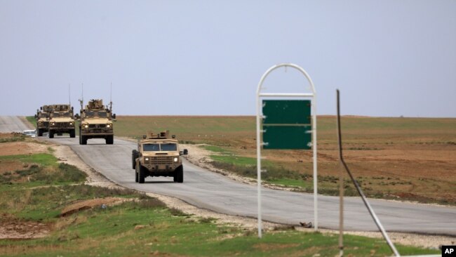 叙利亚东北部哈塞克省的美国军队（2018年11月4日）