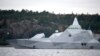 На архівному фото: шведський корвет HMS Visby під час пошуків підозрюваного іноземного судна біля узбережжя Швеції на тлі повідомлень про зростання напруженості у стосунках з Росією після вторгнення її сил в Україну, жовтень 2014 р. AP Photo/TT News Agency, Fredrik Sandberg