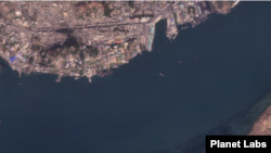 북한 남포항을 촬영한 10월30일자 위성사진. 선박들의 숫자가 눈에 띄게 줄면서, 운항 중인 선박이 많다는 점을 시사하고 있다. 자료=Planet Labs