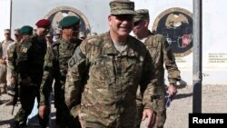 美国和北约驻阿富汗部队指挥官约翰·坎贝尔