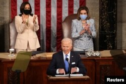 ABŞ Prezidenti Co Bayden, ABŞ-ın Vitse-Prezidenti Kamala Harris və ABŞ Nümayəndələr Palatasının spikeri Nensi Pelosi