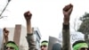 伊朗示威者在意法使馆外抗议欧洲政策