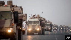 کاروان نظامی اعزامی امارات متحده عربی به یمن - نوامبر ۲۰۱۵ 