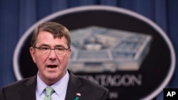 Bộ trưởng Quốc phòng Hoa Kỳ Ash Carter quy trách cho các lực lương Iraq về sự tiến công của nhóm Nhà nước Hồi giáo ở Iraq trong mấy ngày gần đây