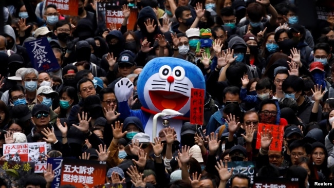 香港民众举行元旦大游行。（2020年1月1日）