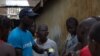 2.000 thanh niên ở Guinea đi giáo dục công chúng về Ebola
