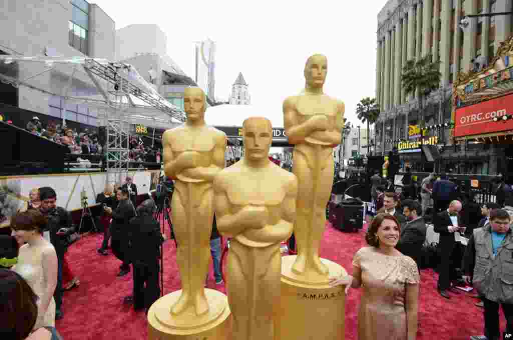 The last few hours of preparations for the Oscars award ceremony at the Dolby Theatre in Los Angeles, California, March 2, 2014.&nbsp;