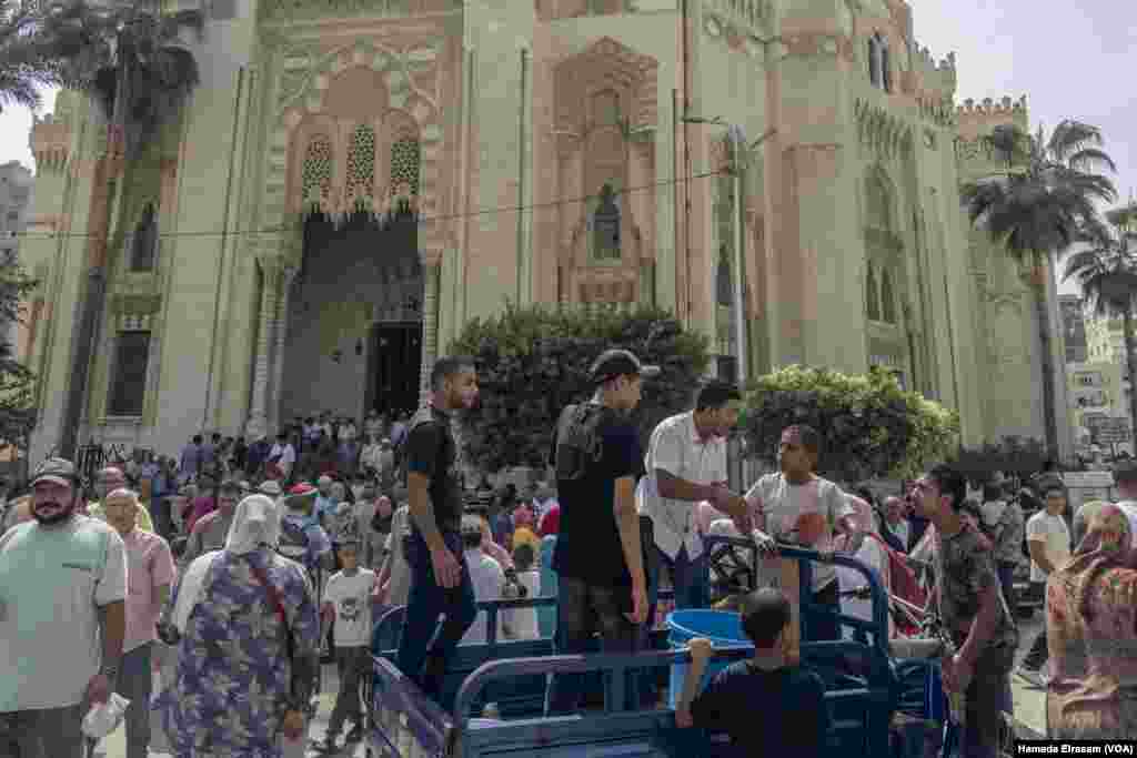 The Sidi Morsi Abu Al-Abbas Mosque and other Islamic heritage sites are popular among local tourists. Experts warn the city’s infrastructure is under stress from overheating and overcrowding. Alexandria, Egypt, Sept. 20, 2024.