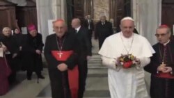 Francisco visita basílica mariana