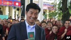 洛桑森格2011年3月20日参加西藏流亡政府总理选举