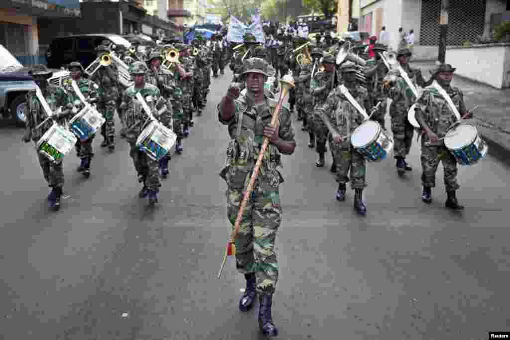 A Sierra Leone army marching band parading ahead of Saturday's presidential election, Freetown, November 16 2012.