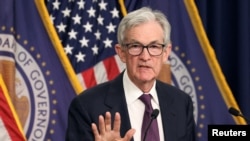 ARCHIVO: El presidente de la Reserva Federal de EEUU, Jerome Powell, habla en una conferencia de prensa el 18 de diciembre de 2024.