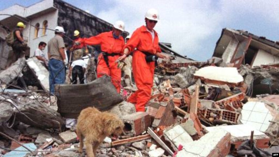 'İstanbul'u Bir Deprem Bekliyor'