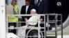 El papa pide diálogo entre musulmanes en visita a Bahréin