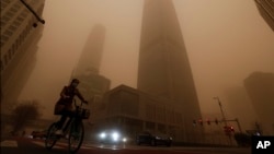 ဘေဂျင်းမြို့တော် မှာ သဲမုန်တိုင်းတိုက်ခတ်