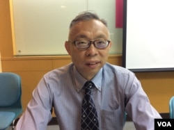 台湾国立师范大学教授范世平（美国之音记者申华 拍摄）