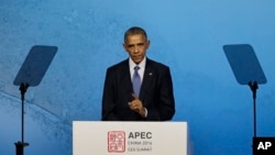 Presiden Barack Obama saat menyampaikan pidato di KTT CEO APEC di Beijing (10/11).